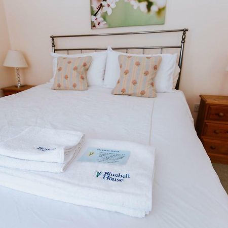 Bluebell House Hotel วินด์เซอร์ ภายนอก รูปภาพ